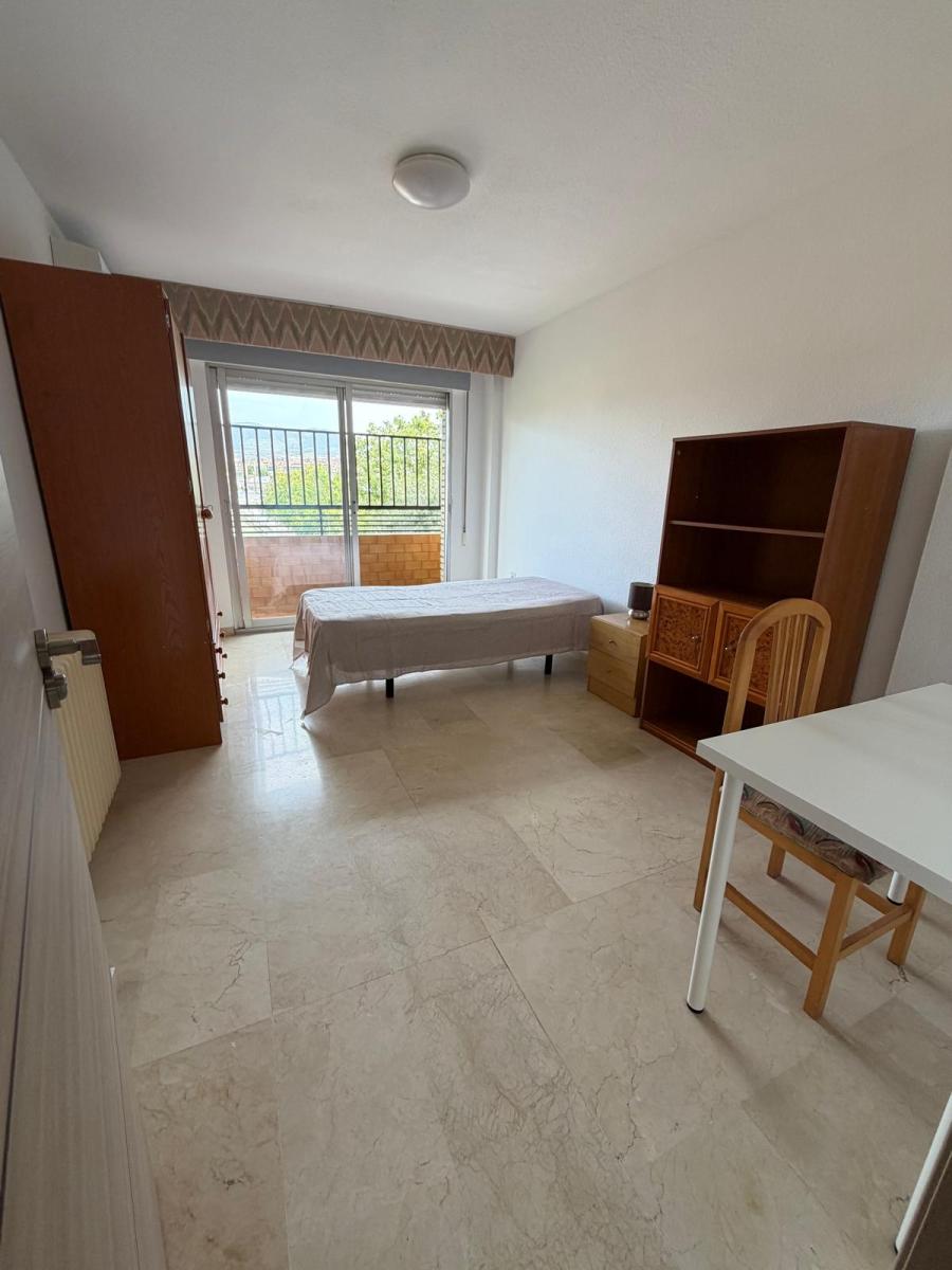 Flat for Rent in Granada
