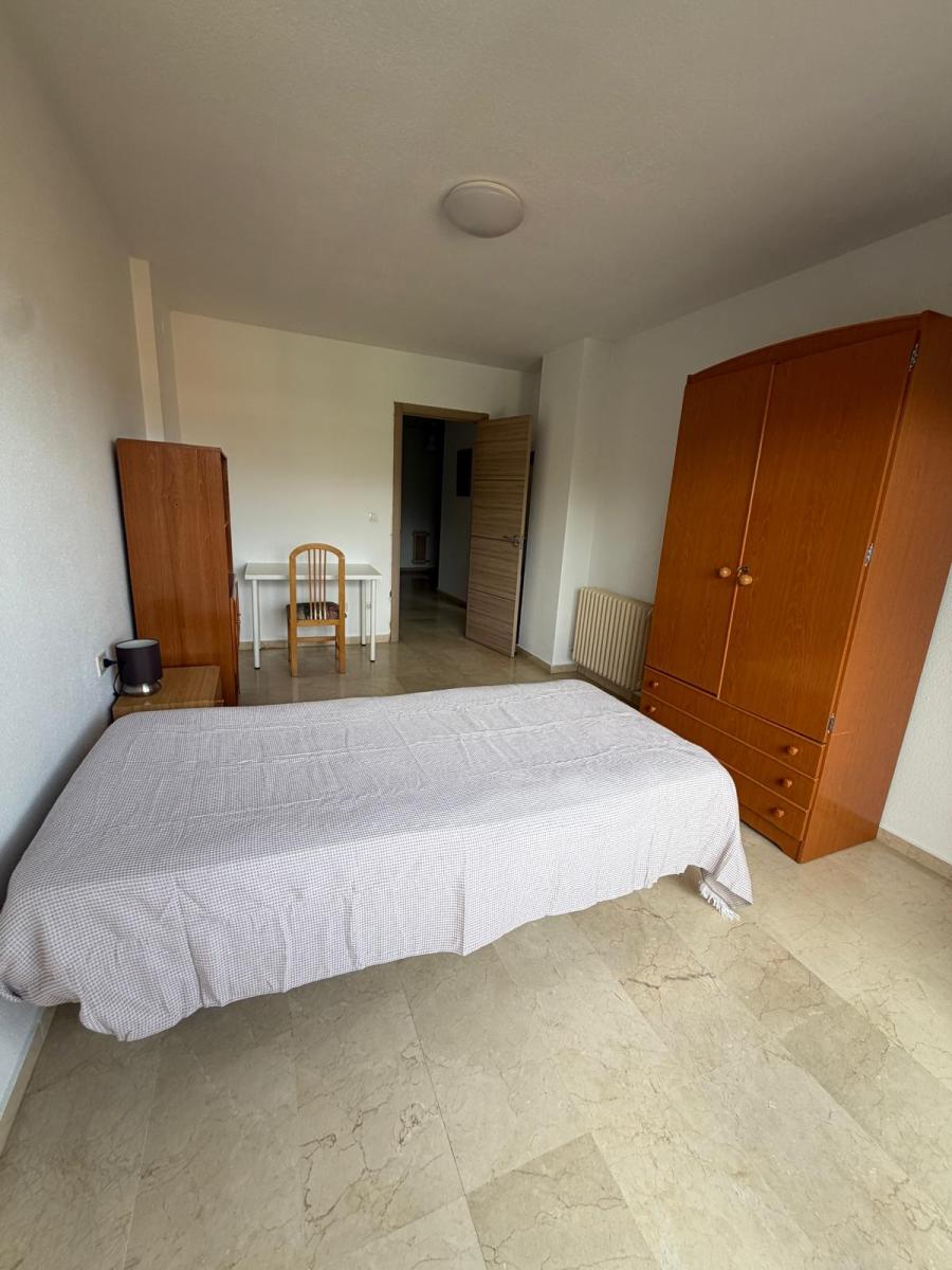 Flat for Rent in Granada