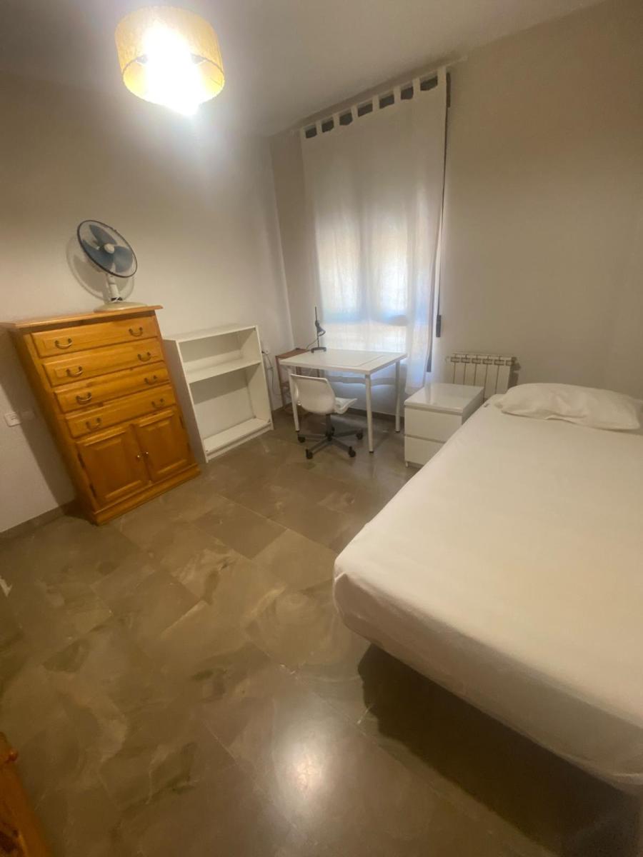 Flat for Rent in Granada