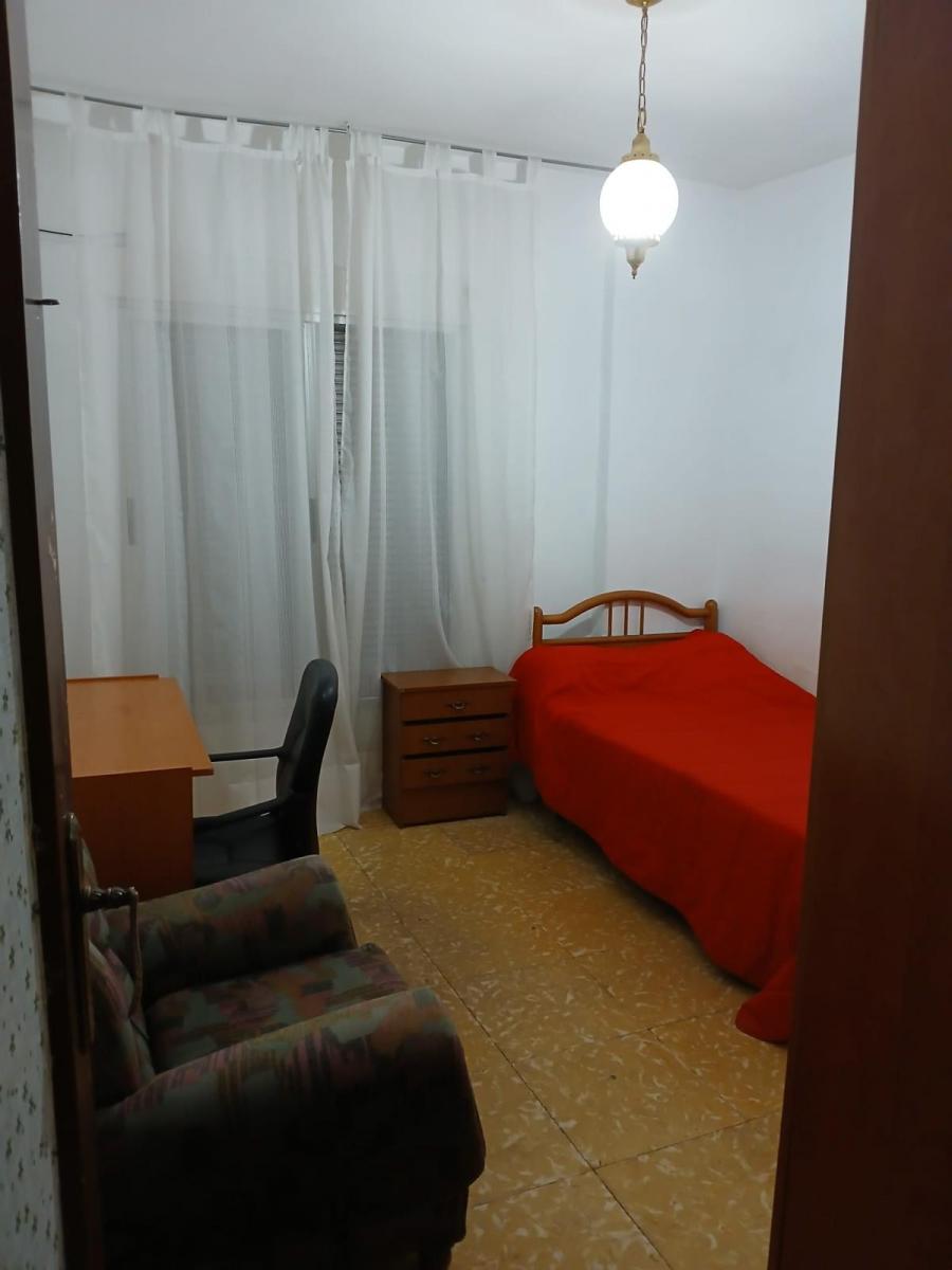Flat for Rent in Granada