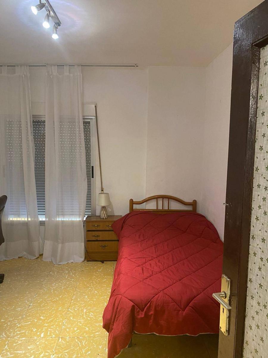 Flat for Rent in Granada