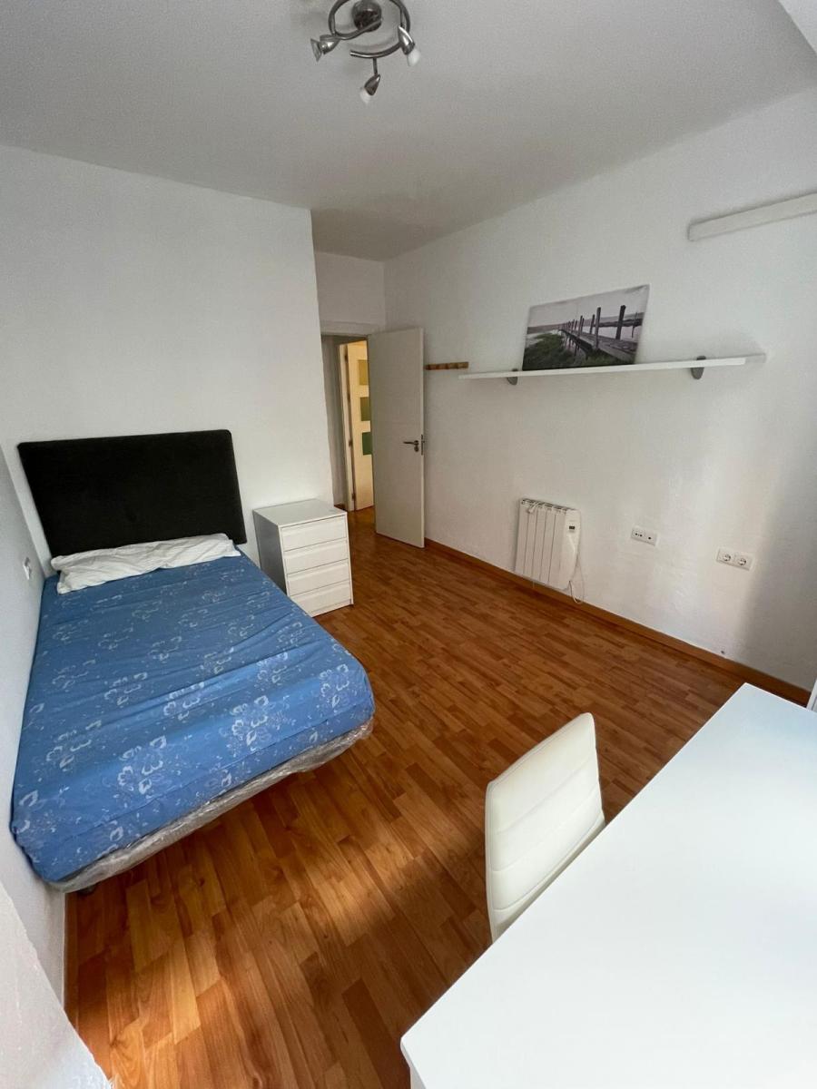Flat for Rent in Granada