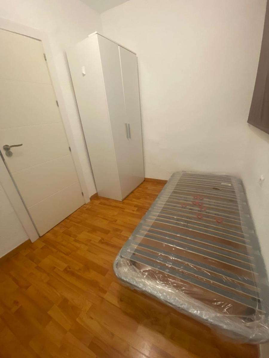 Flat for Rent in Granada