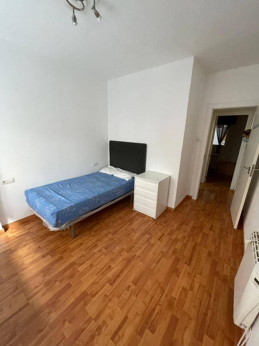 Flat for Rent in Granada