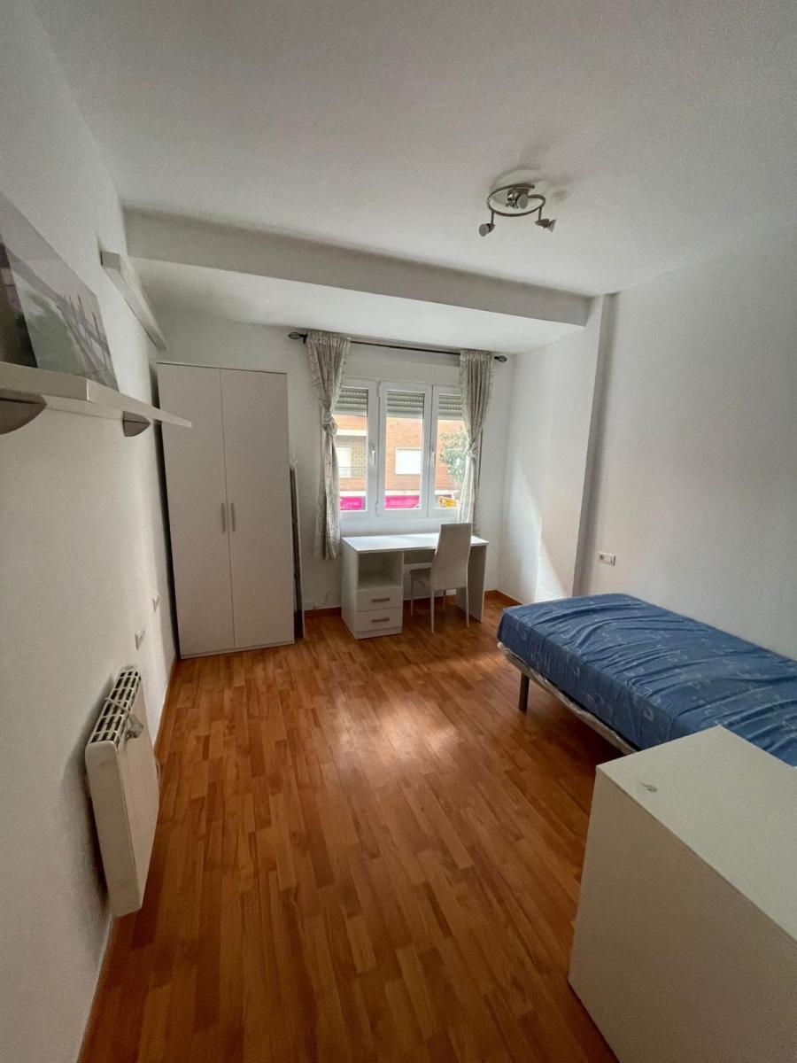 Flat for Rent in Granada