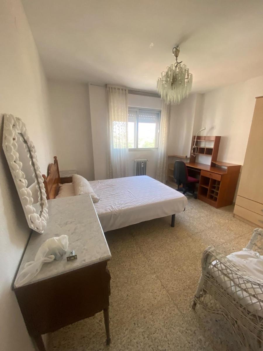 Flat for Rent in Granada
