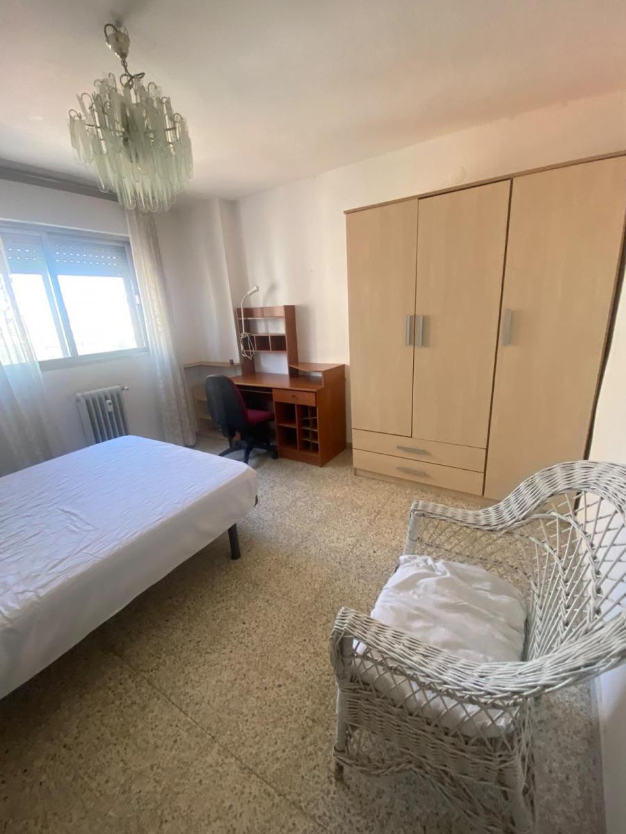 Flat for Rent in Granada