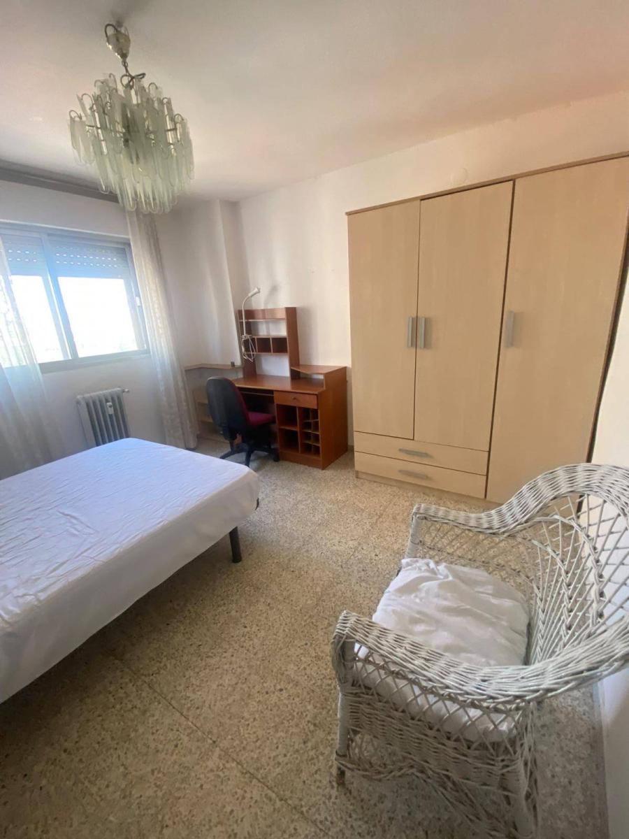 Flat for Rent in Granada