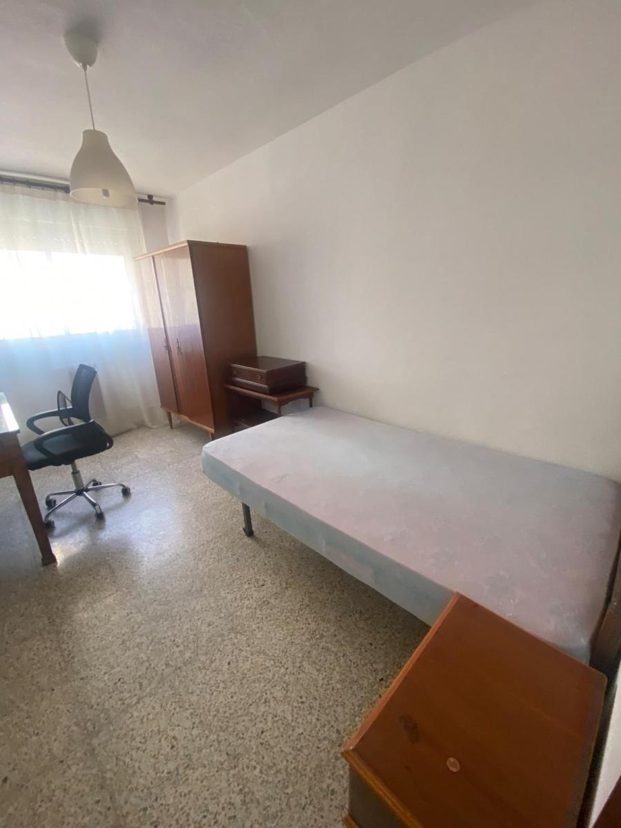 Flat for Rent in Granada