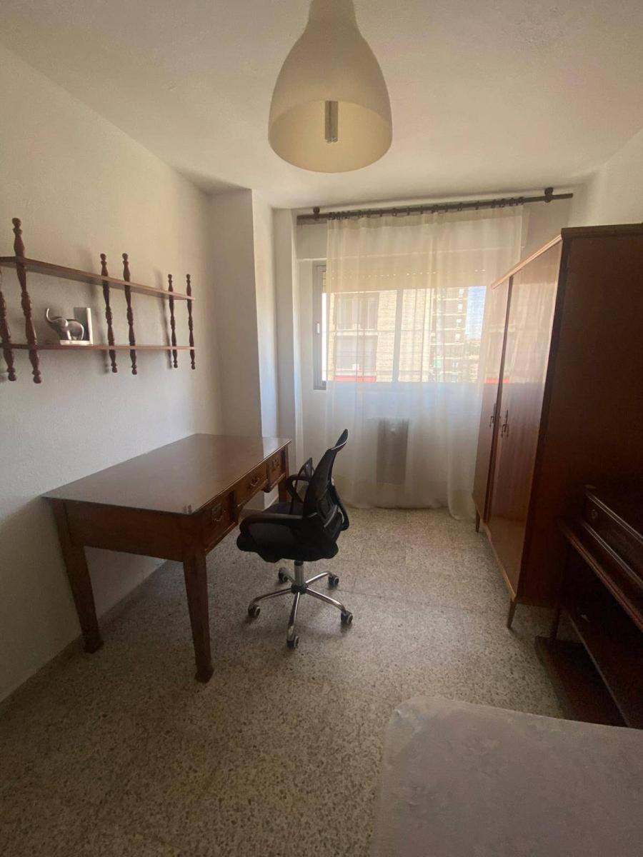 Flat for Rent in Granada