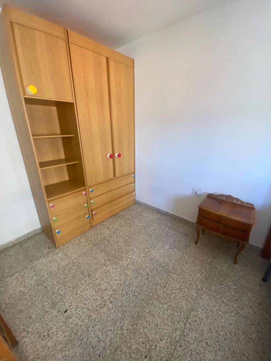 Flat for Rent in Granada