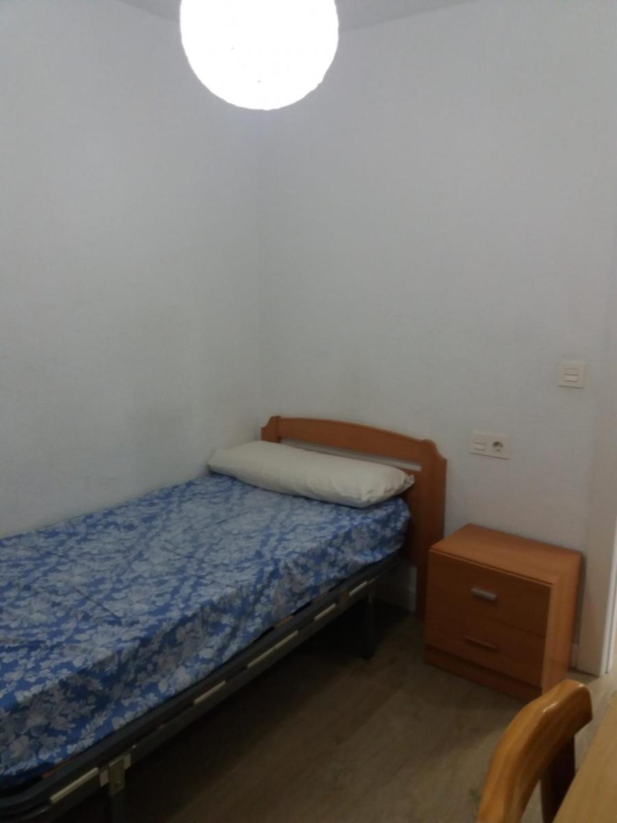 Flat for Rent in Granada