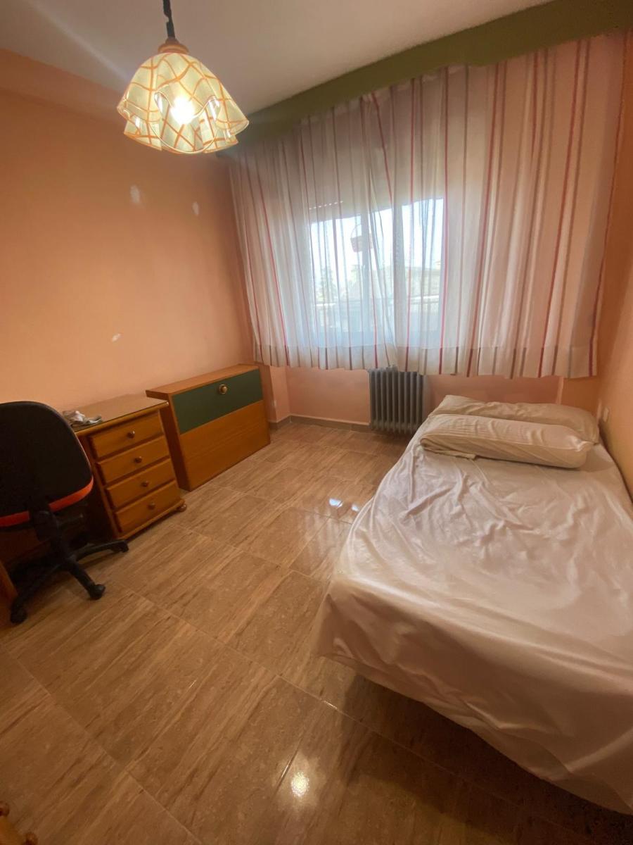 Flat for Rent in Granada