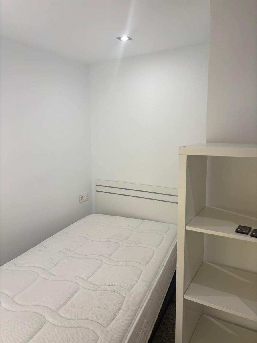 Penthouse for Rent in Granada
