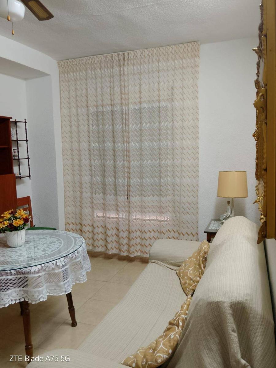 Flat for Rent in Granada