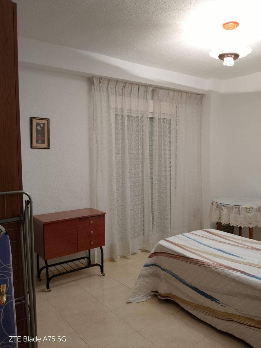 Flat for Rent in Granada