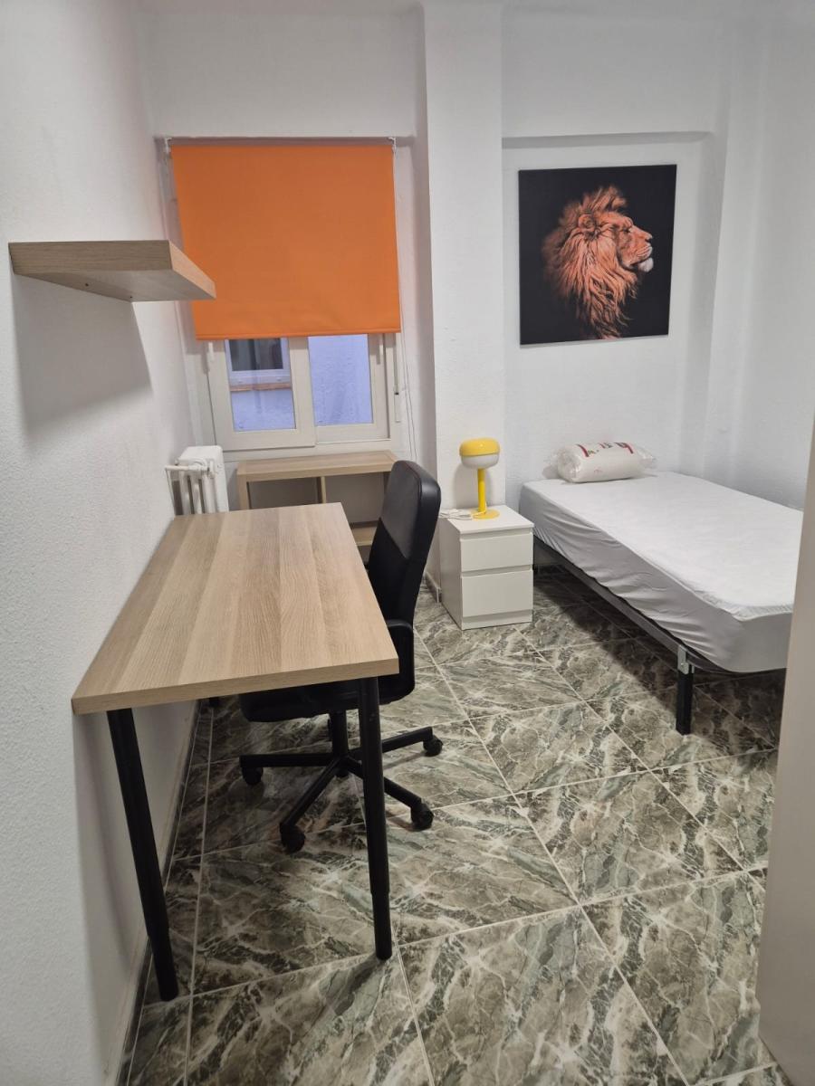 Flat for Rent in Granada