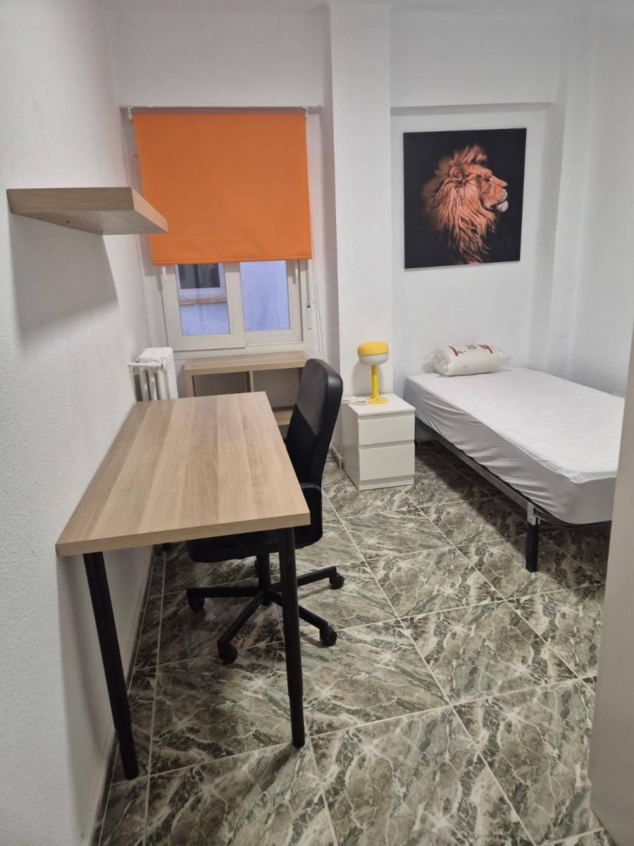 Flat for Rent in Granada