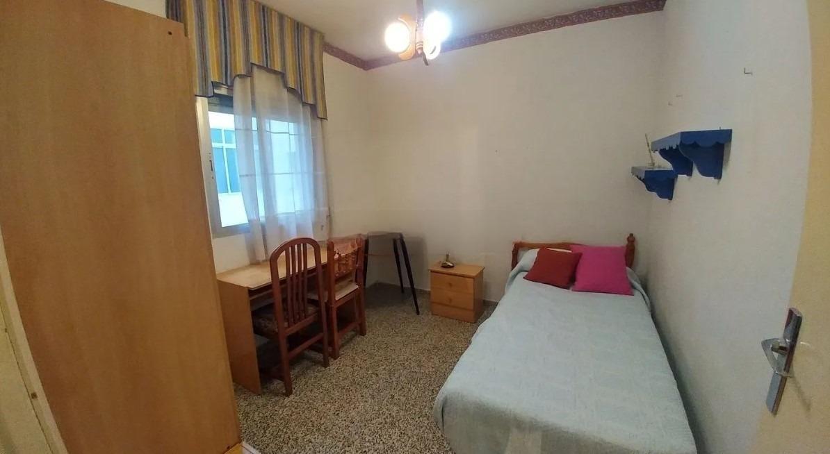 Flat for Rent in Granada