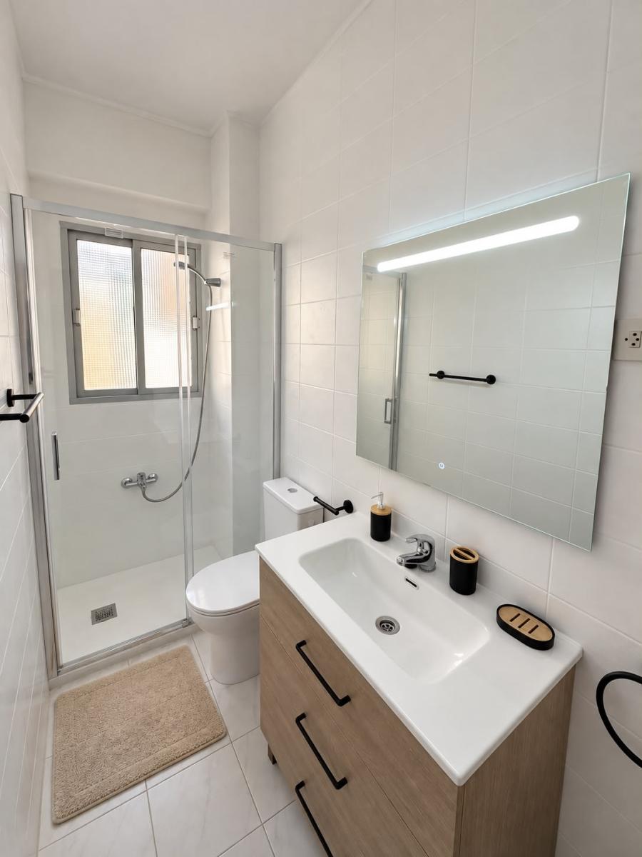 Flat for Rent in Granada
