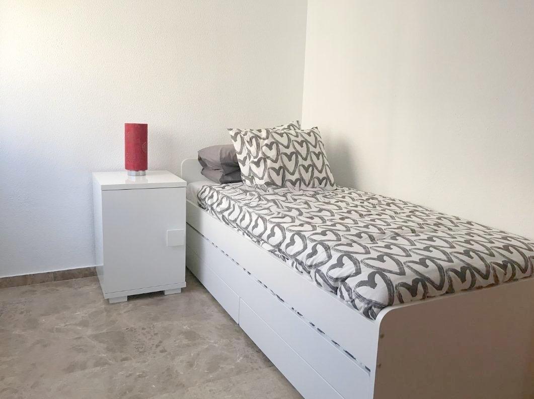 Flat for Rent in Granada