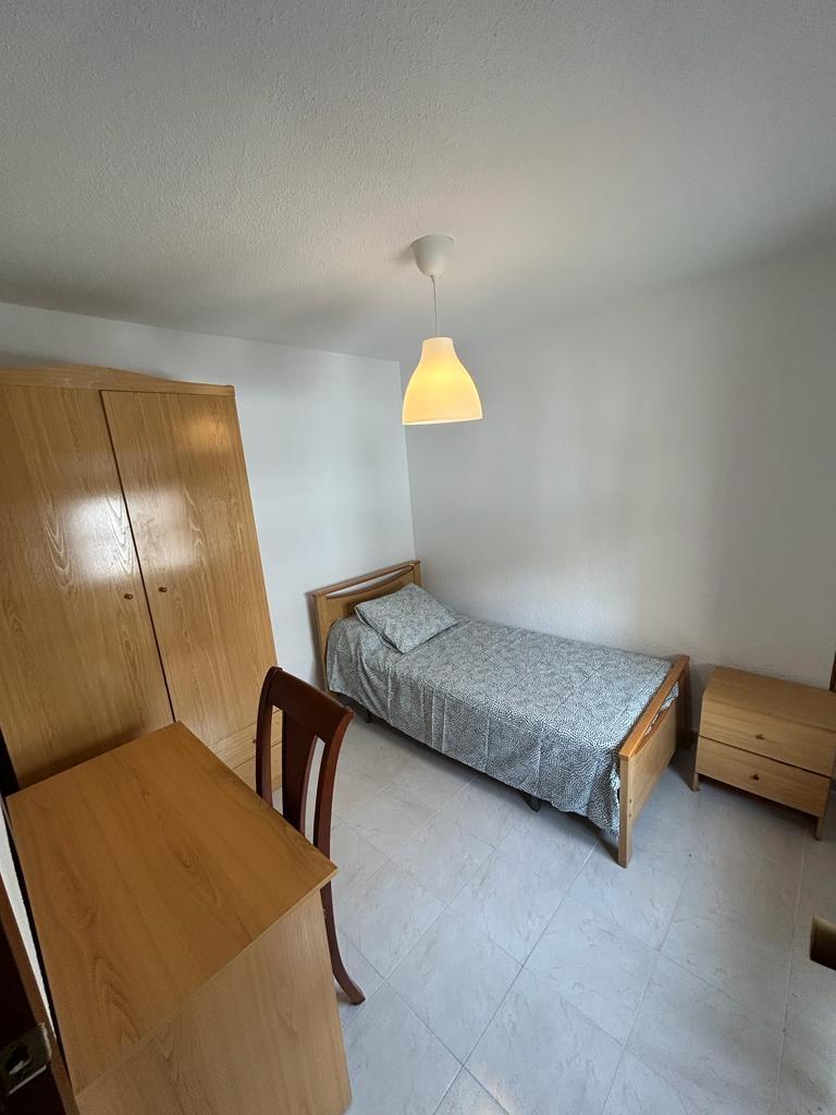 Flat for Rent in Granada