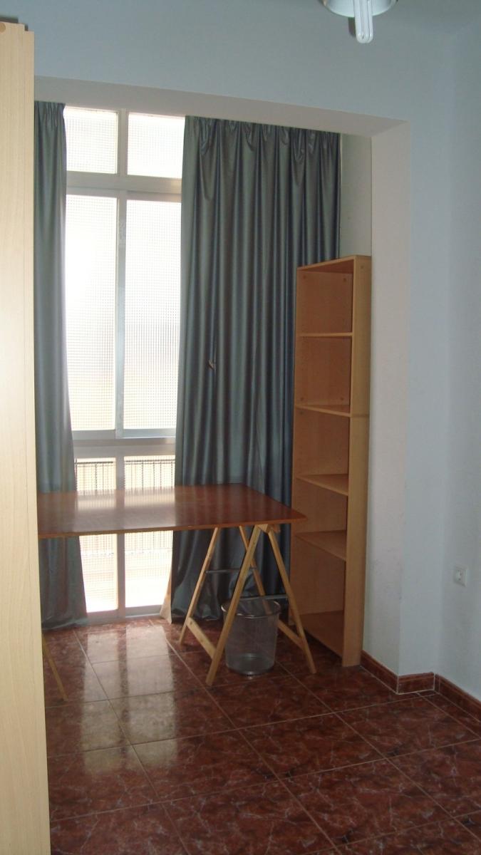 Flat for Rent in Granada