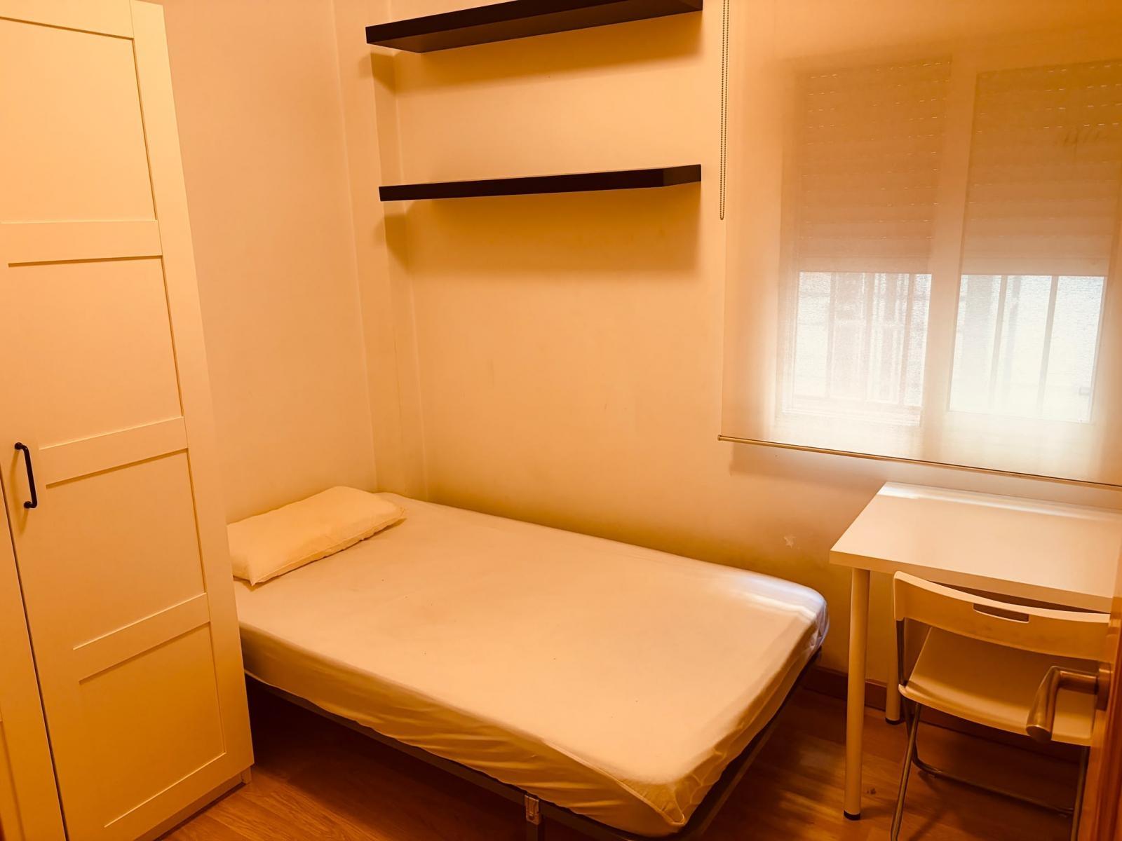 Flat for Rent in Granada