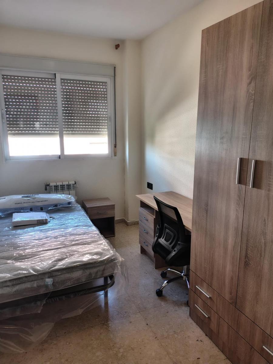 Flat for Rent in Granada
