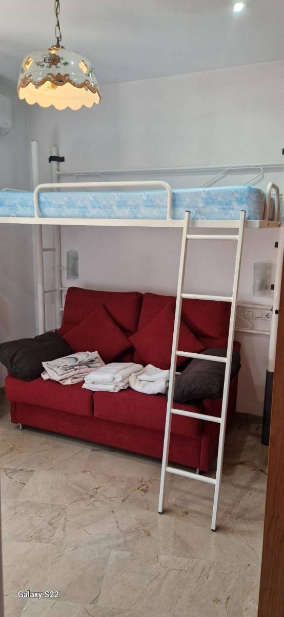 Flat for Rent in Granada
