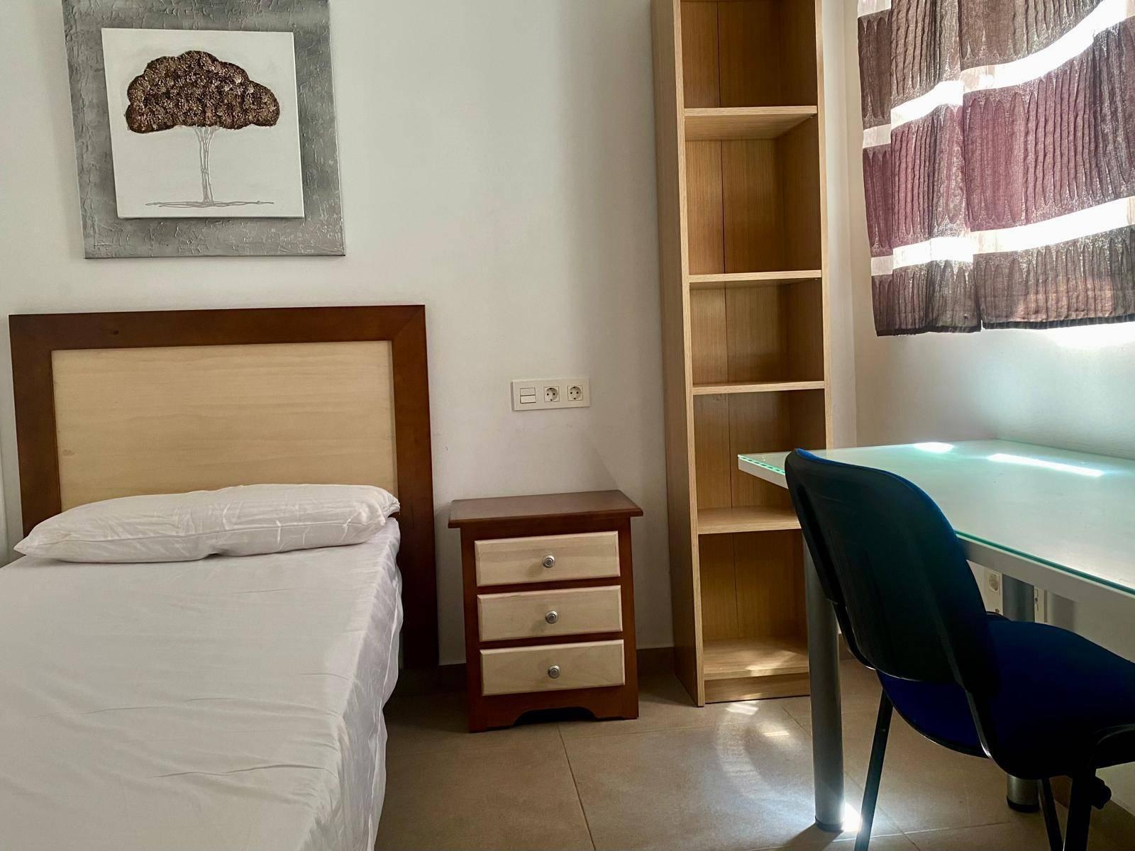 Flat for Rent in Granada