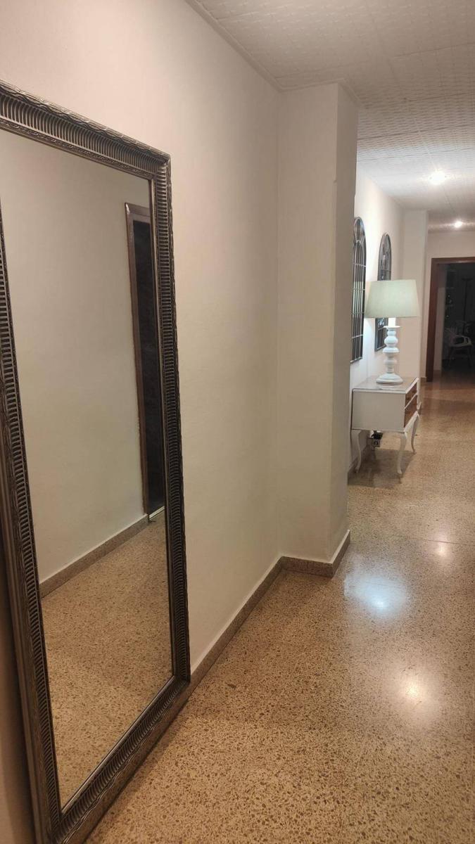 Flat for Rent in Granada