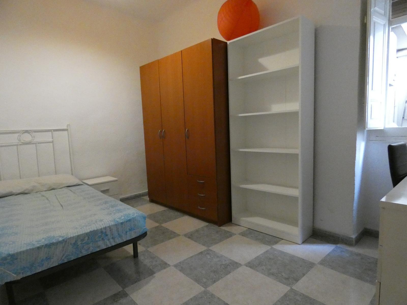 Flat for Rent in Granada