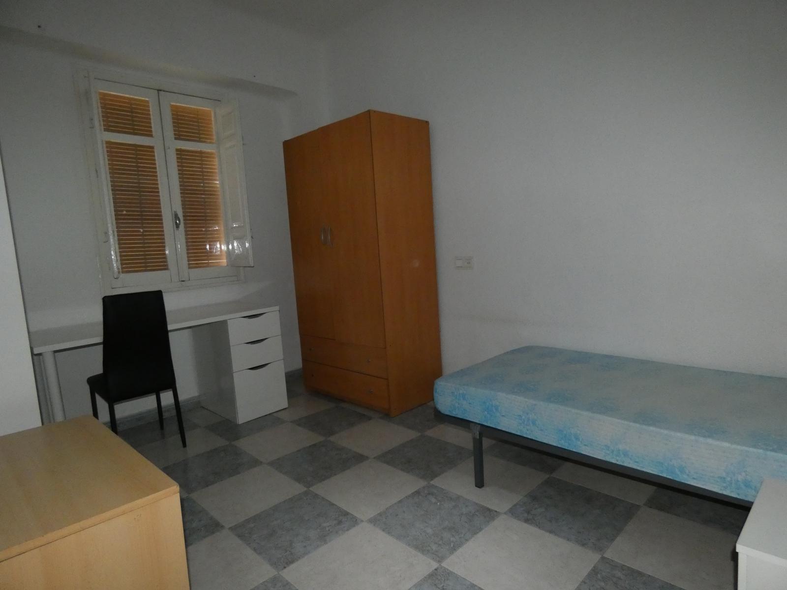 Flat for Rent in Granada