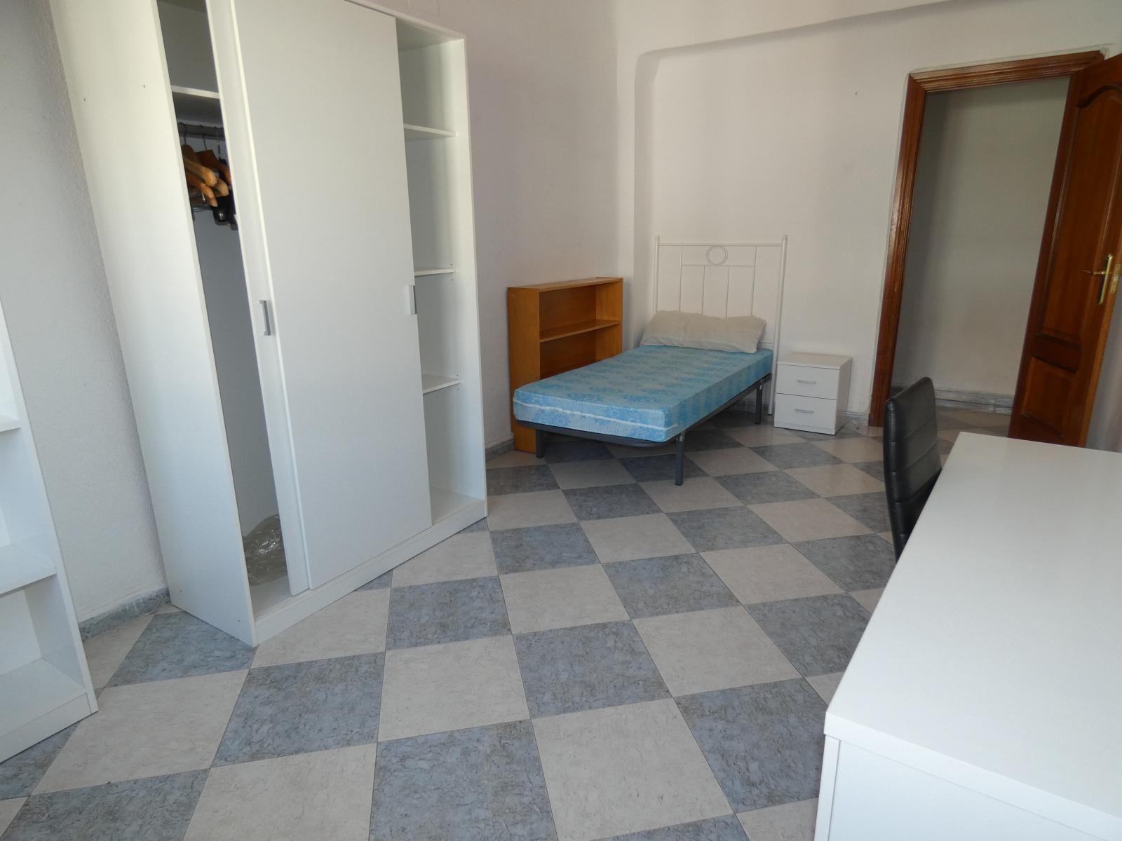 Flat for Rent in Granada