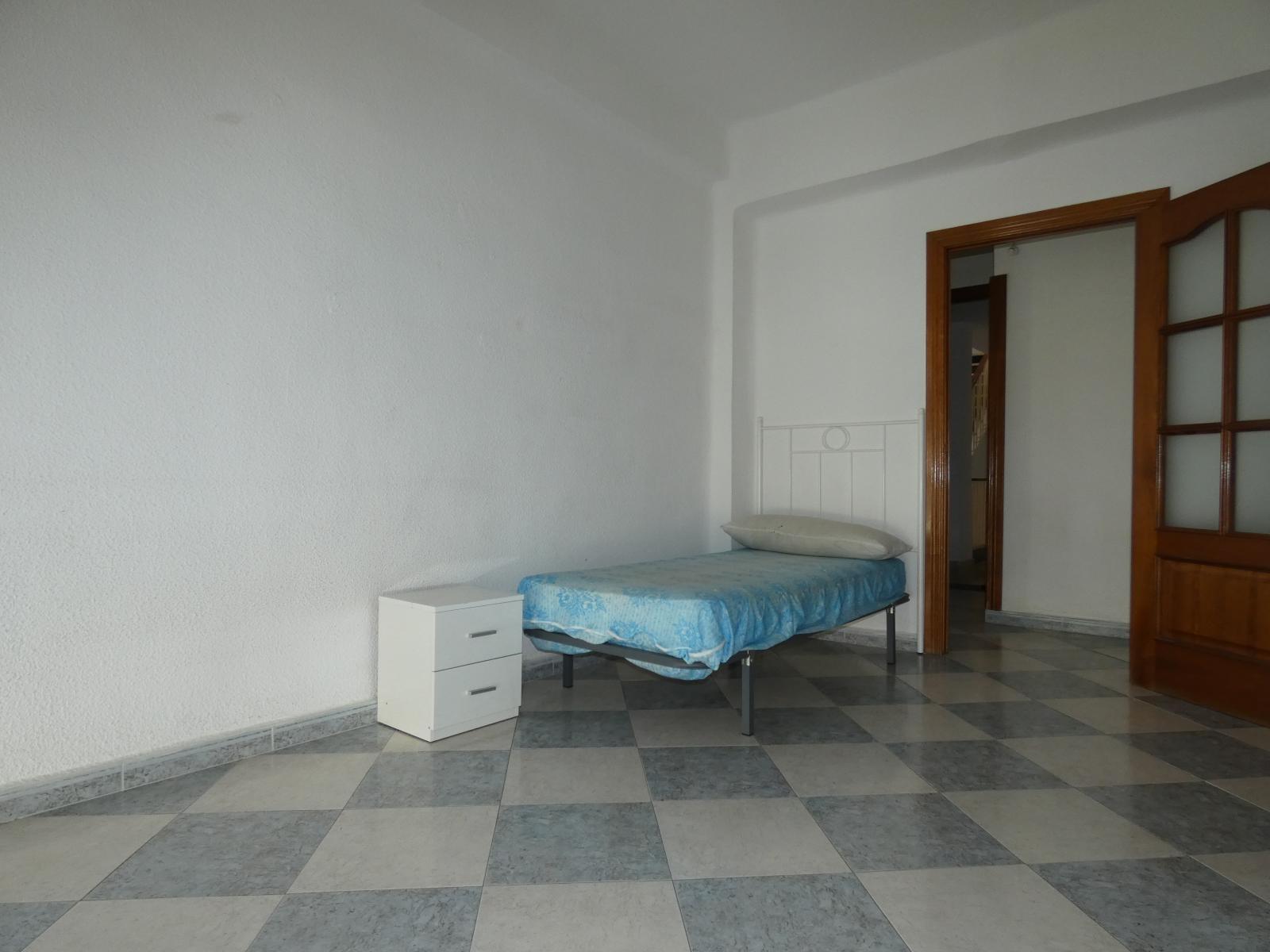 Flat for Rent in Granada