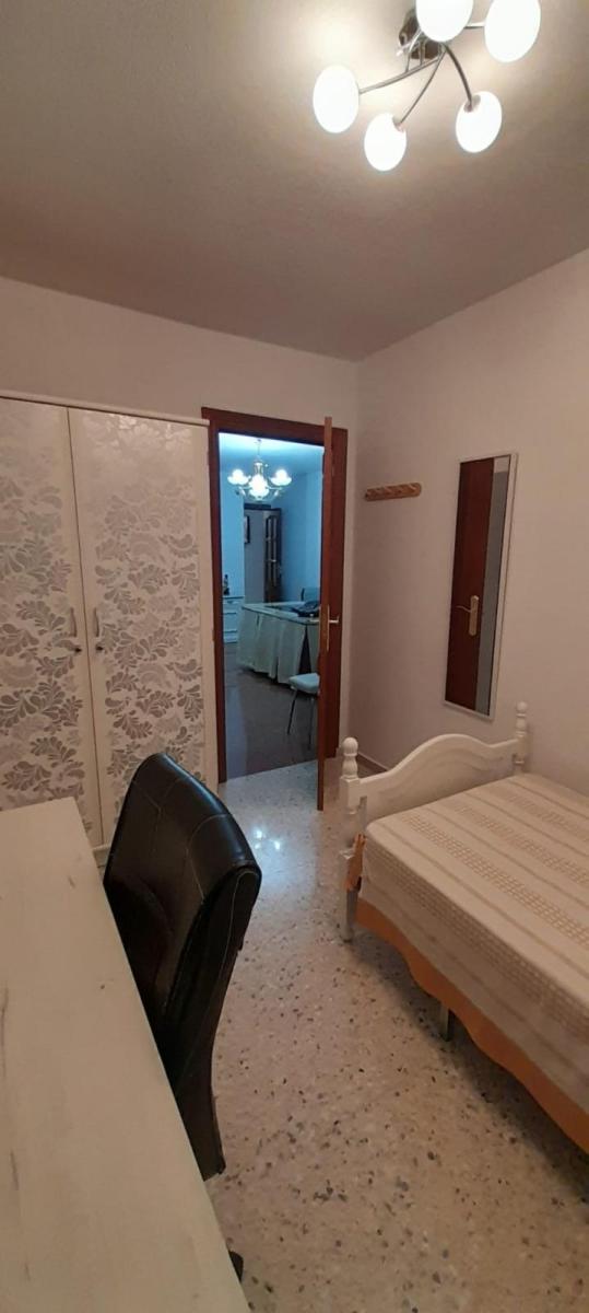 Flat for Rent in Granada