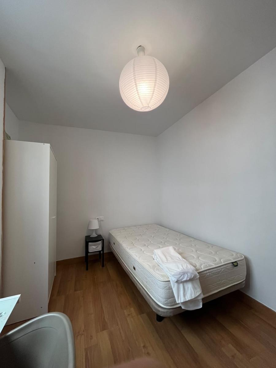 Flat for Rent in Granada