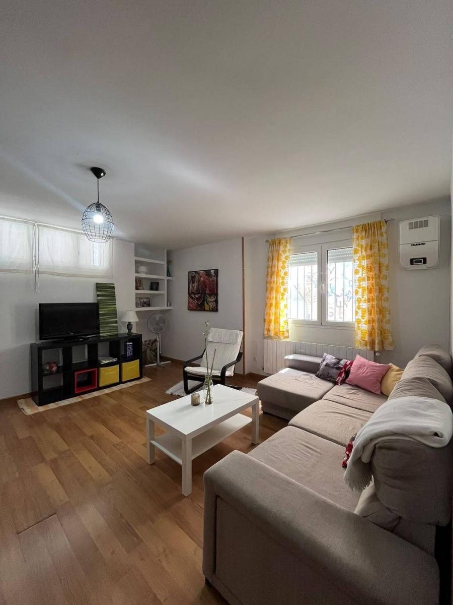 Flat for Rent in Granada