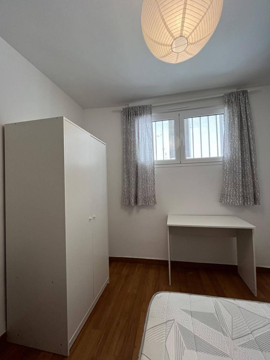Flat for Rent in Granada