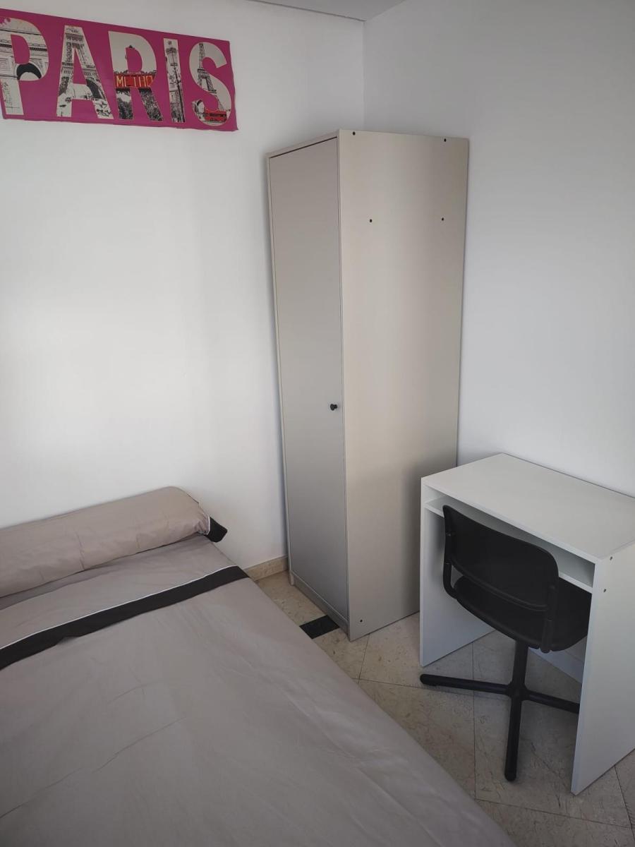 Penthouse for Rent in Granada