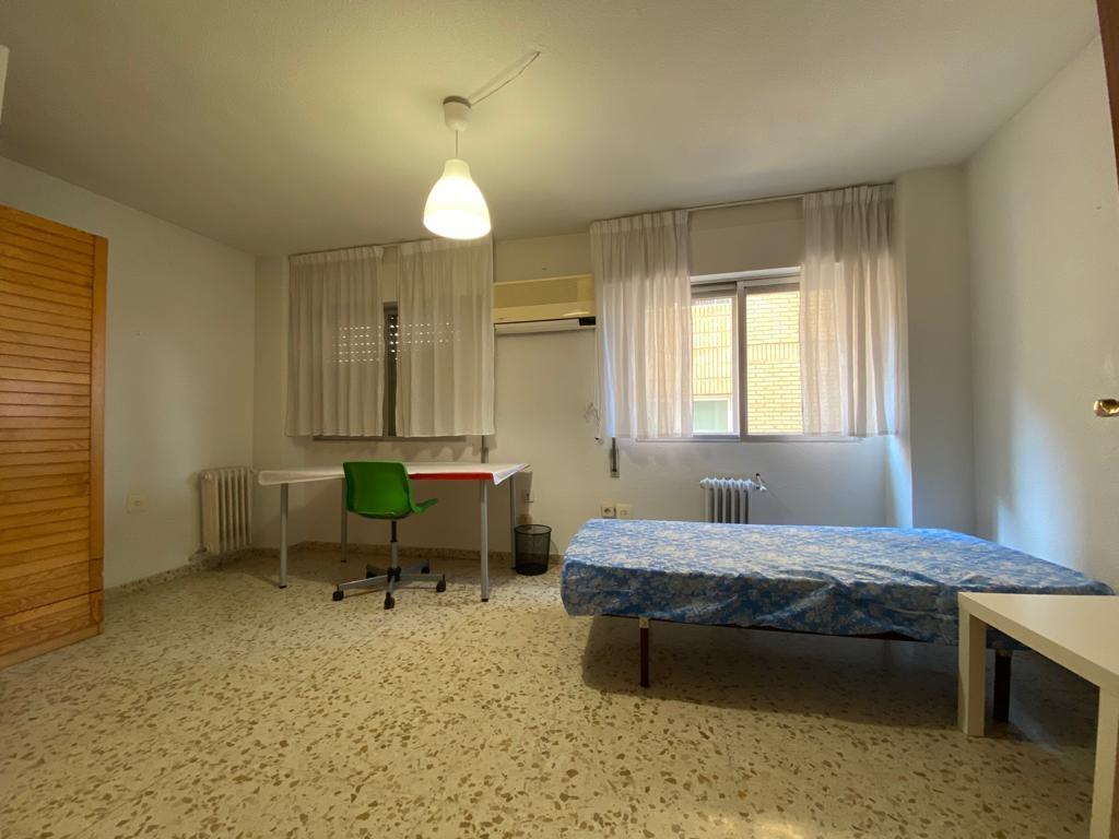Flat for Rent in Granada