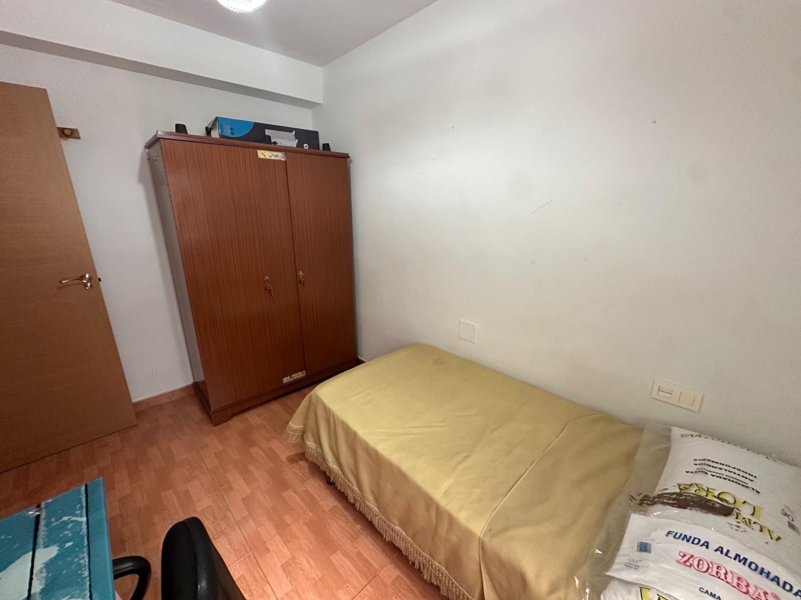 Flat for Rent in Granada