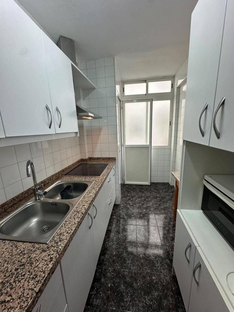 Flat for Rent in Granada