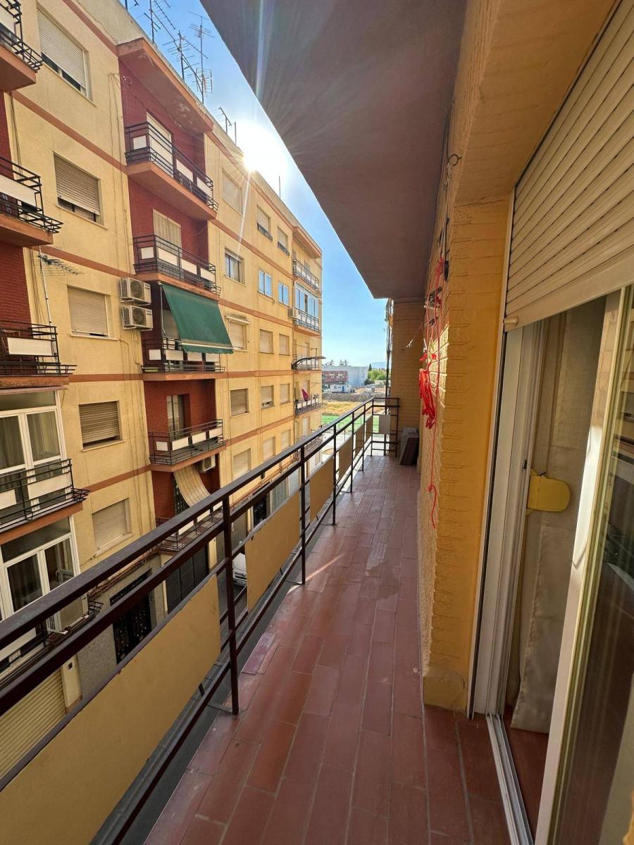 Flat for Rent in Granada