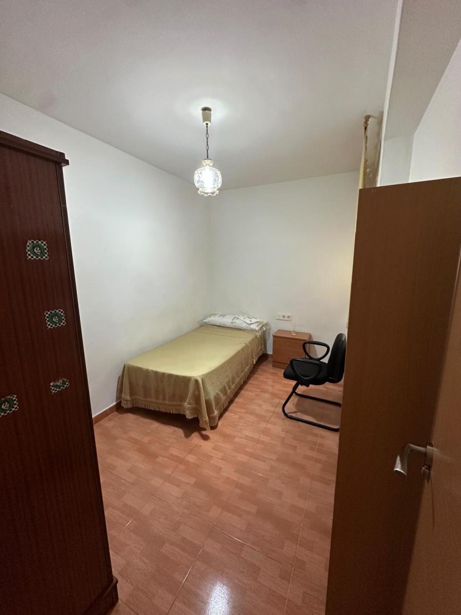 Flat for Rent in Granada