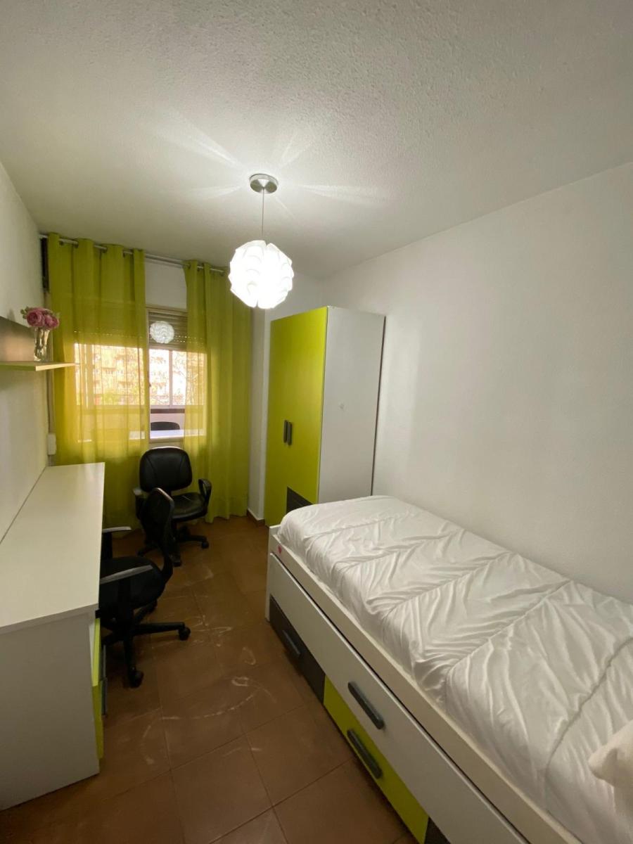 Flat for Rent in Granada