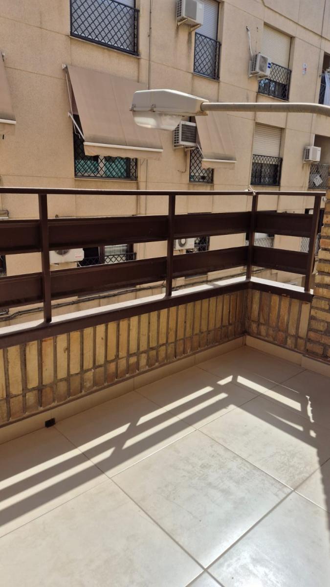 Flat for Rent in Granada