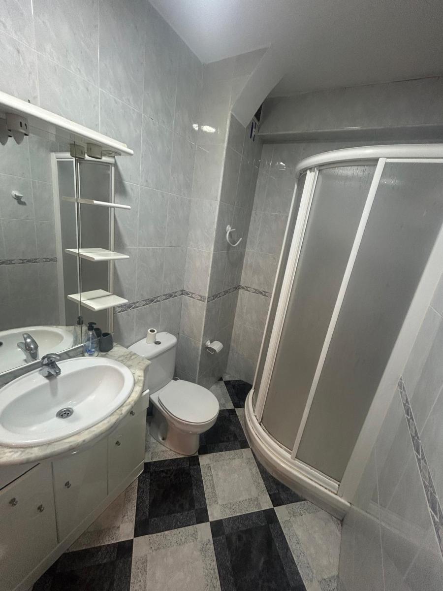Flat for Rent in Granada