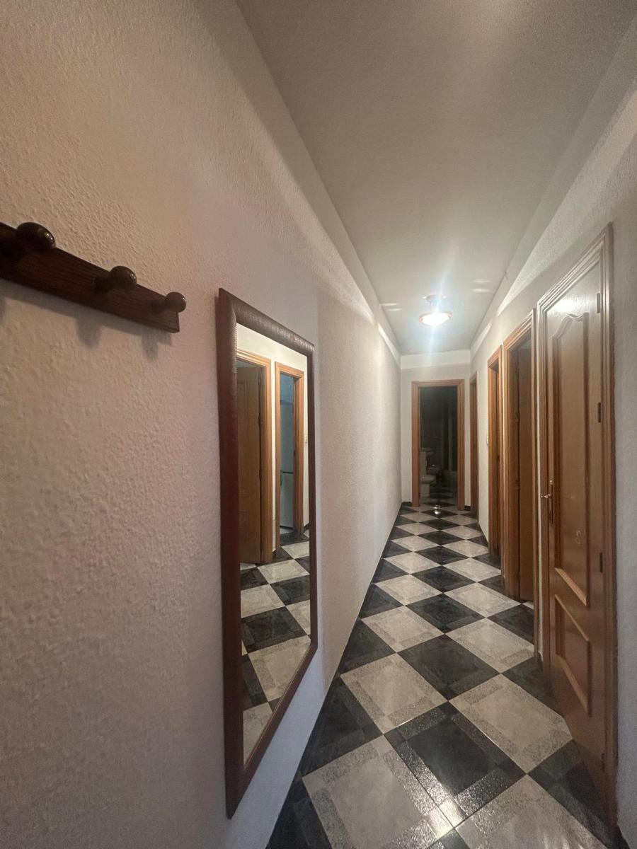 Flat for Rent in Granada